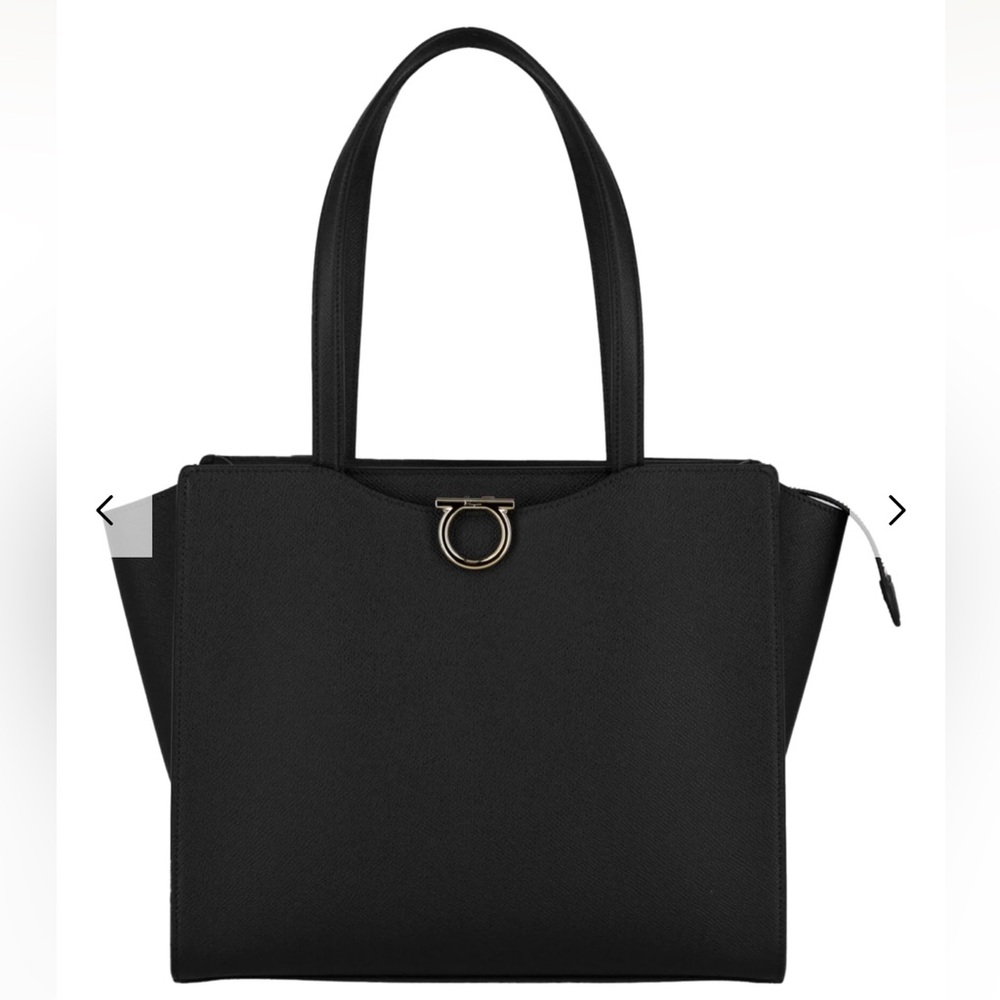 Authentic Black Gemini Ferragamo shoulder bag